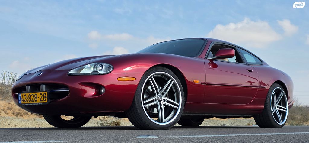 מודעת רכב יגואר XK