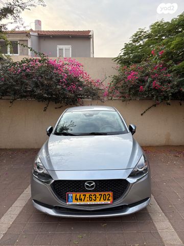 מודעת רכב מאזדה 2