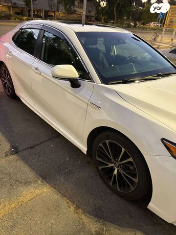 טויוטה קאמרי