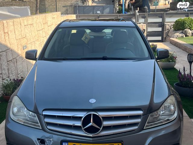 מודעת רכב מרצדס-בנץ C-class