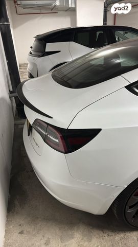 מודעת רכב טסלה מודל 3