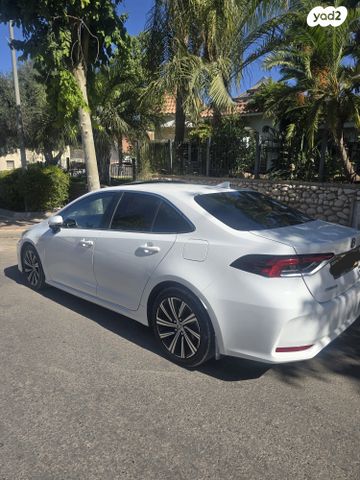 מודעת רכב טויוטה קורולה