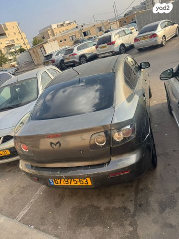 מאזדה 3