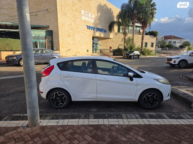 מודעת רכב פורד פיאסטה