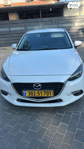 מודעת רכב מאזדה 3