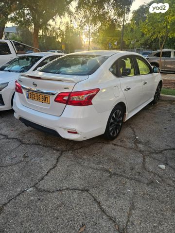 ניסאן סנטרה