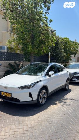 מודעת רכב ג׳ילי Geometry C