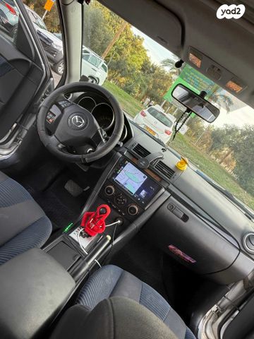 מודעת רכב מאזדה 3