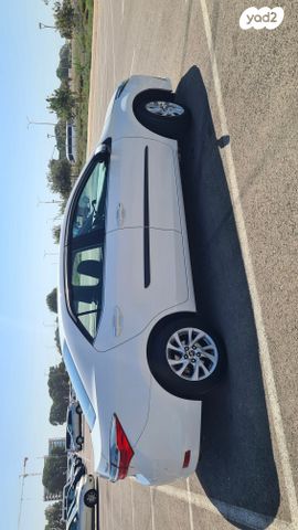 מודעת רכב טויוטה קורולה