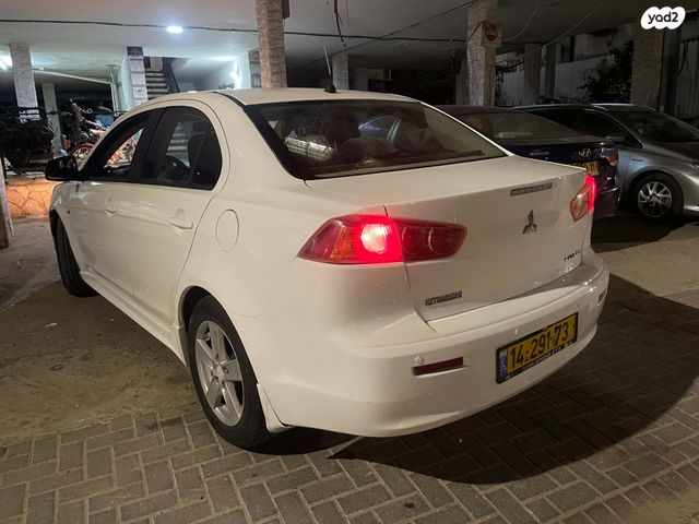 מודעת רכב מיצובישי לנסר