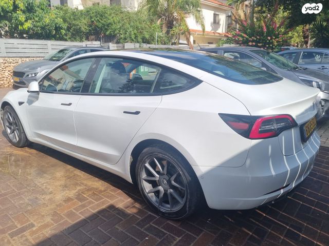 טסלה מודל 3