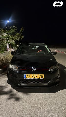 פולקסווגן פולו 