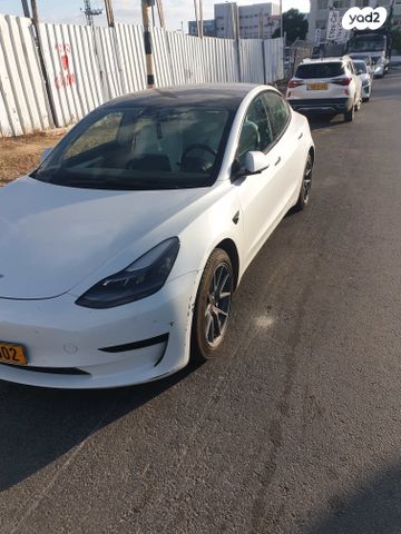 טסלה מודל 3