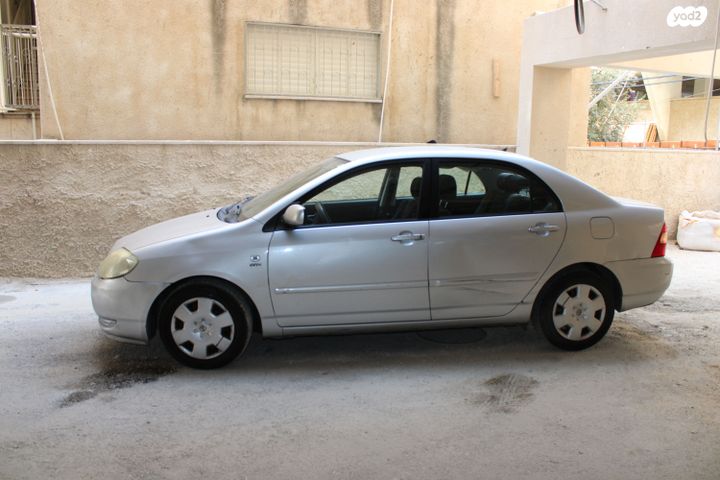 טויוטה קורולה