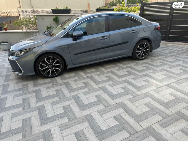 טויוטה קורולה
