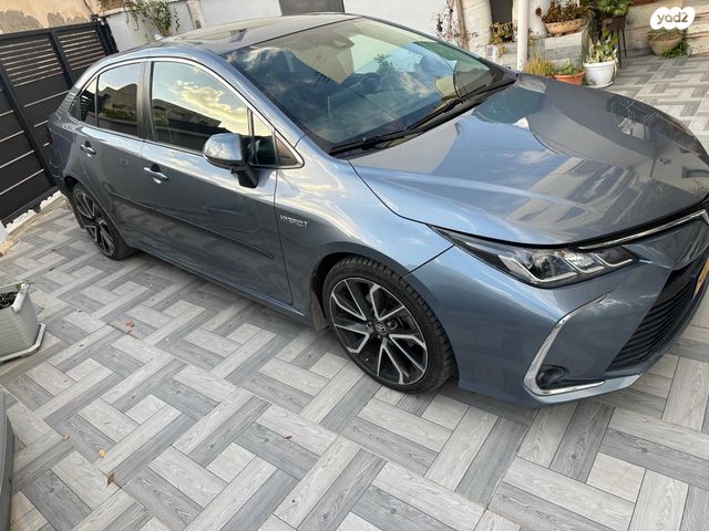 טויוטה קורולה