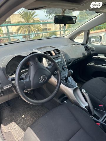 טויוטה אוריס