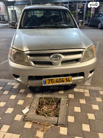 מודעת רכב טויוטה היילקס ויגו