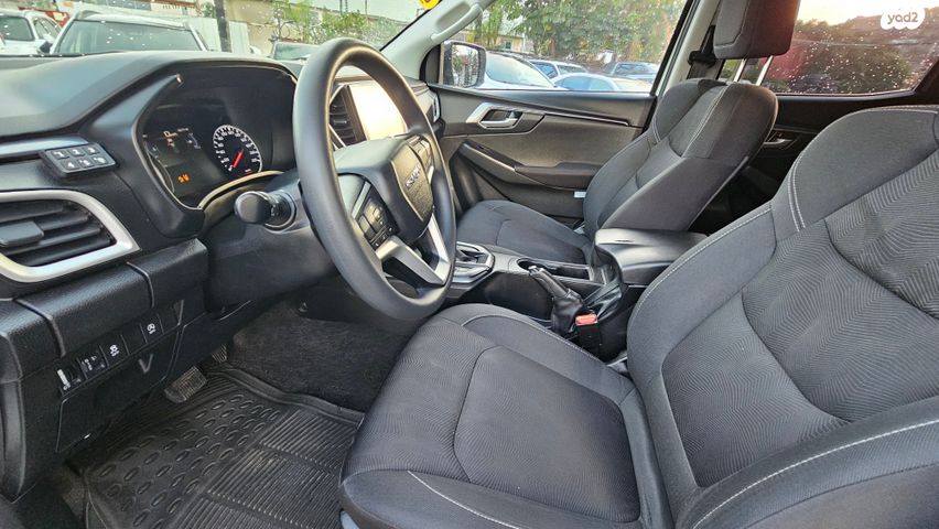 איסוזו די-מקס