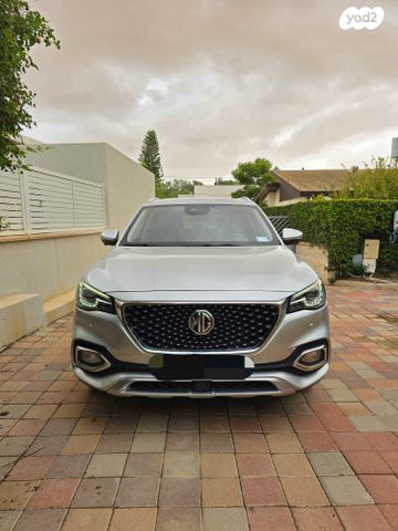 מודעת רכב אם ג'י EHS PHEV