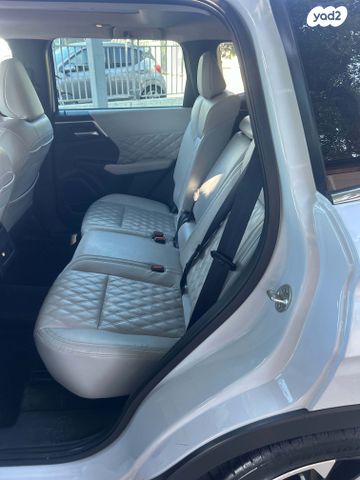 מיצובישי אאוטלנדר