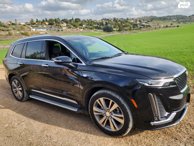 קאדילק XT6