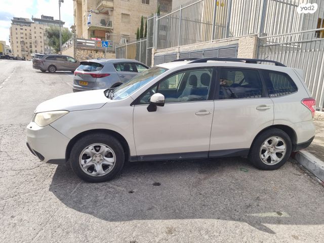 סובארו פורסטר