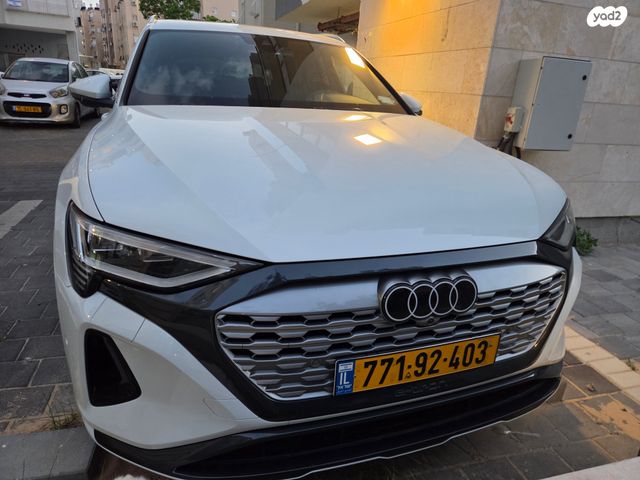 מודעת רכב אאודי Q8 e-tron