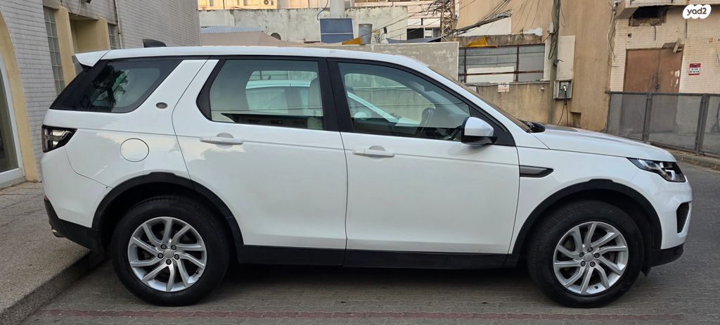 לנד רובר דיסקברי ספורט