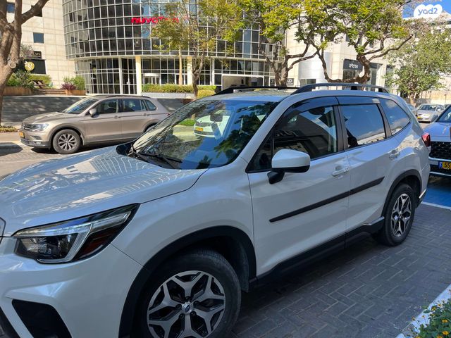 סובארו פורסטר