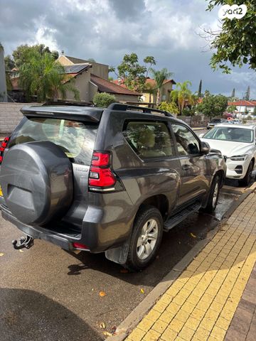 מודעת רכב טויוטה לנד קרוזר