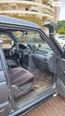 מיצובישי פג'רו