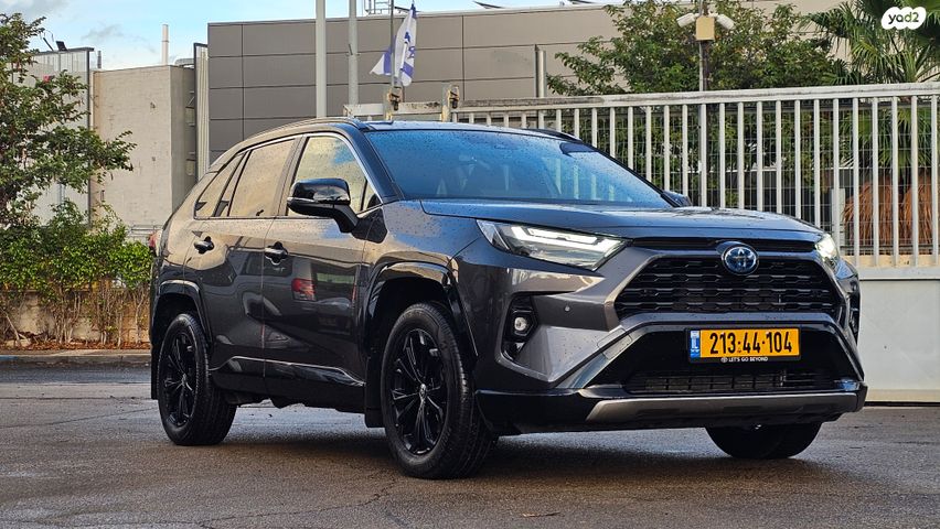 מודעת רכב טויוטה RAV4