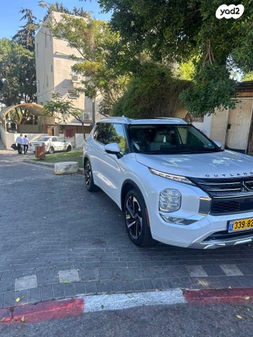 מיצובישי אאוטלנדר