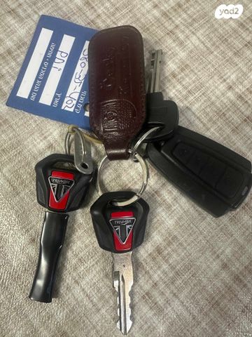 טריומף Street Triple RS