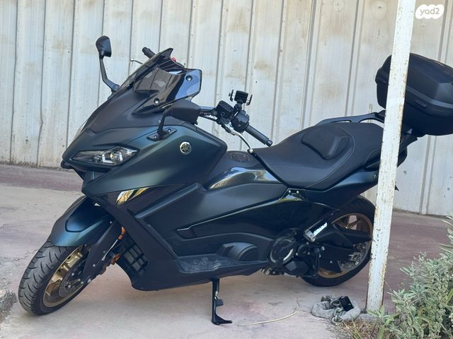 ימאהה Tmax 560 Tech