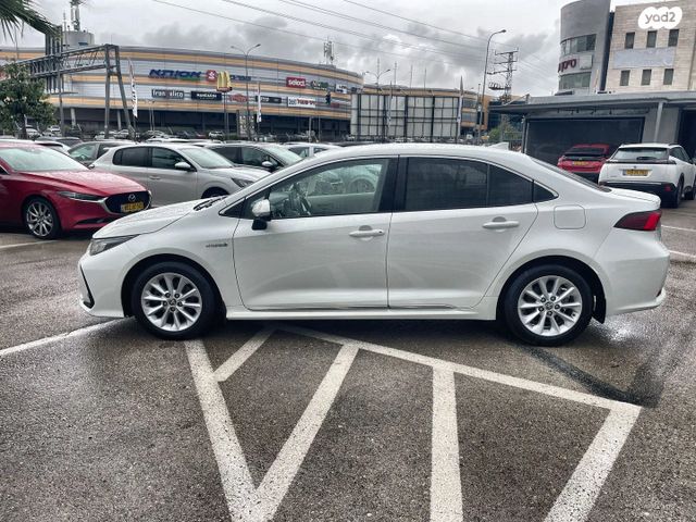 מודעת רכב טויוטה קורולה