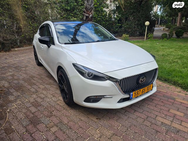 מאזדה 3