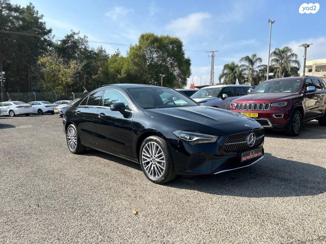 מודעת רכב מרצדס-בנץ CLA 1