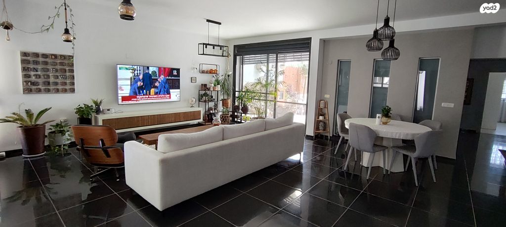 בית פרטי/ קוטג', המלך שאול 32, גבעת אוסישקין, נהריה