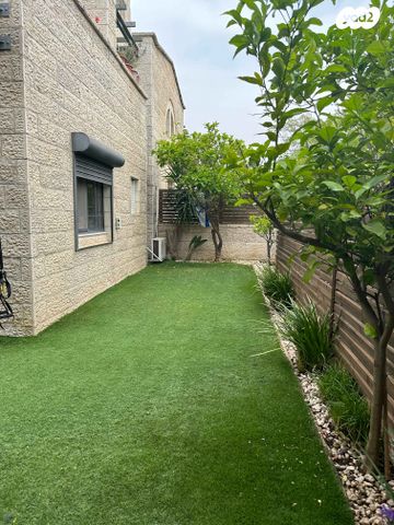 דירת גן, שבו 4, שכונה ח', מבשרת ציון