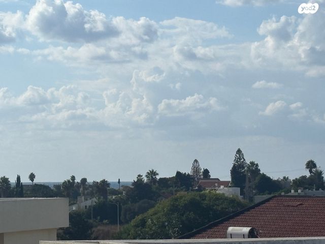 דו משפחתי, האשל 12, האשל, עתלית