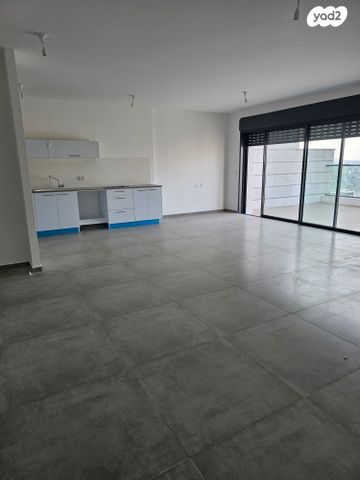 גג/ פנטהאוז, ניצן 24, נווה רבין, אור יהודה