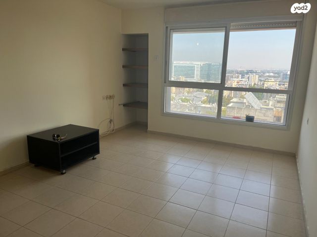 דירה, משה שרת 39, קרית שרת מזרח, חולון