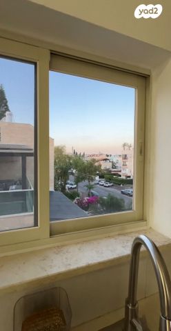 דירה, משה שרת 21, קרית חיים מזרחית, חיפה