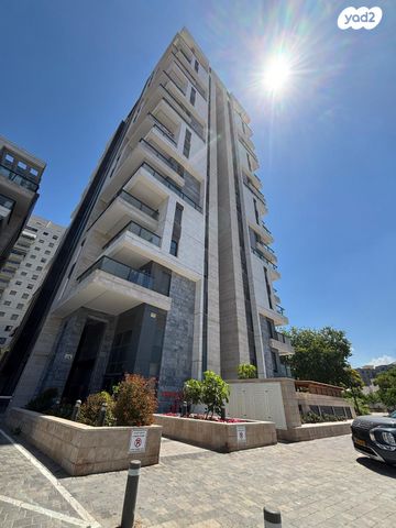 דירה, ישעיהו 7, שיכון רסקו, קרית אונו