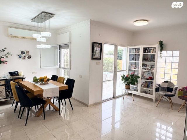 דירת גן, אברהם סכנין 8, רמת אלון, חיפה