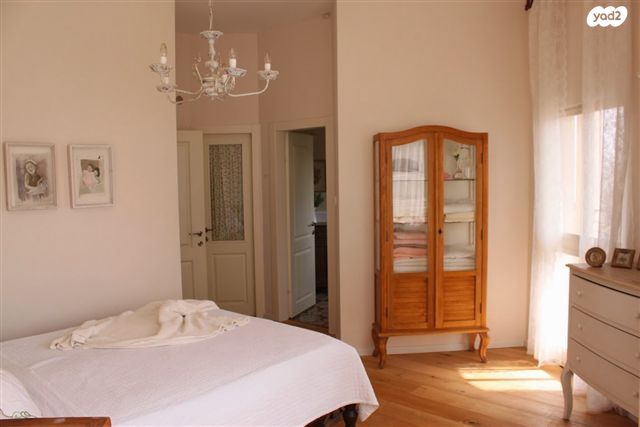 דו משפחתי, תאנה 8, הדסים, שוהם