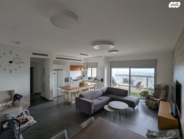 דירה, נחל צלמון 1, צור יצחק, צור יצחק