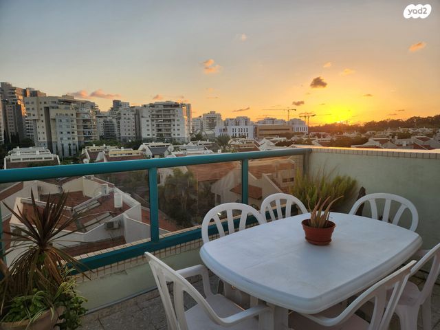 דופלקס, עדעד 41, נאות בגין, לב יבנה, יבנה